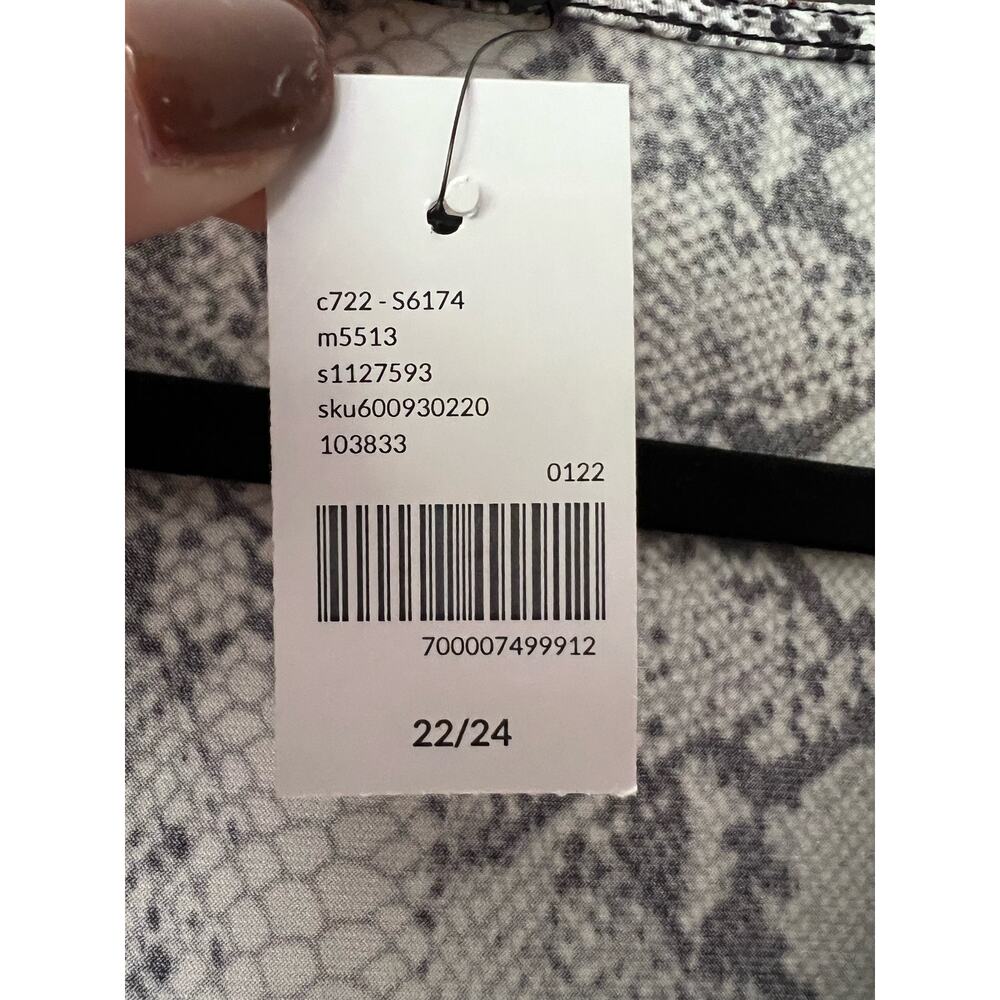 NWT Lane Bryant Women's Snake Skin Printed Fit & Flare Dress White/Black 22/24 - Picture 7 of 11
